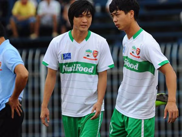 HAGL khổ sở tìm người thay Công Phượng ảnh 1