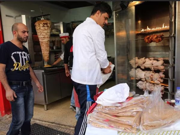 Câu chuyện cổ tích trong cuộc khủng hoảng di cư ảnh 2