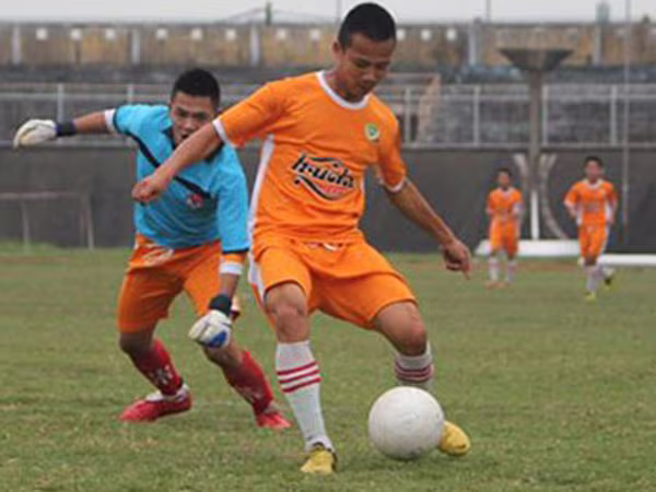 Cầu thủ phong trào "lên đời" đá chuyên nghiệp: Khát khao mãnh liệt ảnh 1