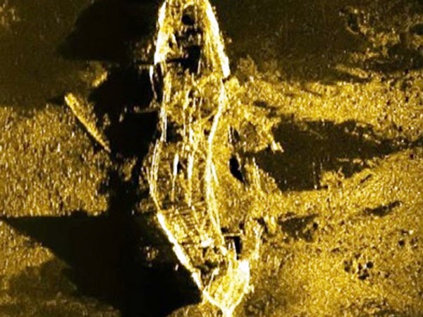 Tìm MH370, phát hiện xác tàu cổ ảnh 1 Tìm MH370, phát hiện xác tàu cổ ảnh 1