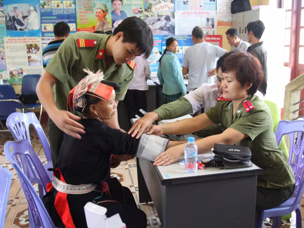Mang hơi ấm đến vùng cao xứ lạnh ảnh 2 Mang hơi ấm đến vùng cao xứ lạnh ảnh 2