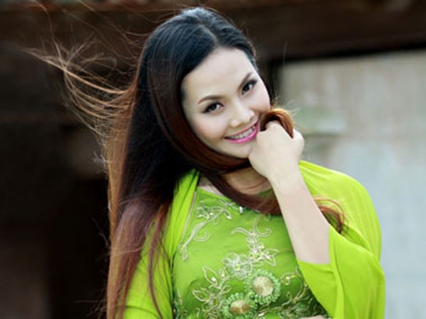 Ca sĩ Lương Nguyệt Anh - Sao Mai 2011: Sáng tác ca khúc về đề tài Phật giáo ảnh 1 Ca sĩ Lương Nguyệt Anh - Sao Mai 2011: Sáng tác ca khúc về đề tài Phật giáo ảnh 1