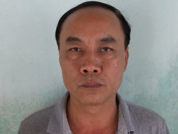 Thầy bói lừa đảo, chiếm đoạt hàng trăm triệu đồng ảnh 1