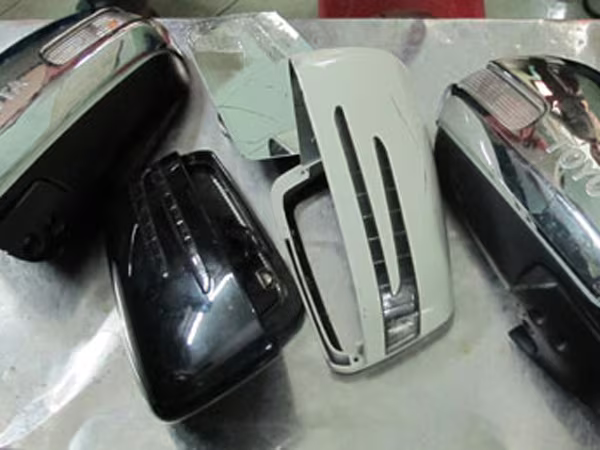 Chuyên vặt gương xe xịn để lấy tiền đi bar ảnh 1 Chuyên vặt gương xe xịn để lấy tiền đi bar ảnh 1