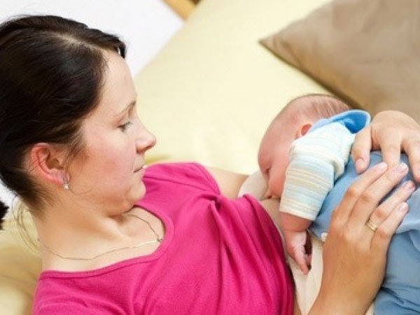 Trẻ bú mẹ cần bổ sung vitamin D ảnh 1 Trẻ bú mẹ cần bổ sung vitamin D ảnh 1