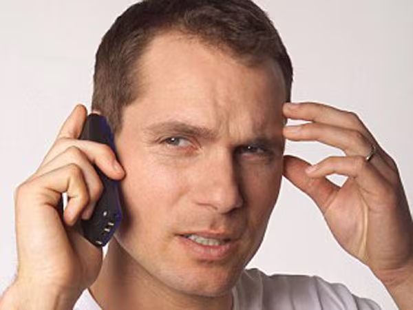 Nghe điện thoại 1 giờ/ngày, chất lượng tinh trùng giảm một nửa ảnh 1 Nghe điện thoại 1 giờ/ngày, chất lượng tinh trùng giảm một nửa ảnh 1