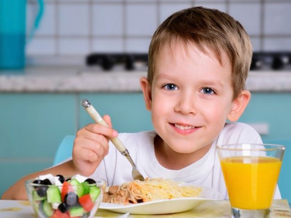 Trẻ ăn chậm chống béo phì ảnh 1 Trẻ ăn chậm chống béo phì ảnh 1