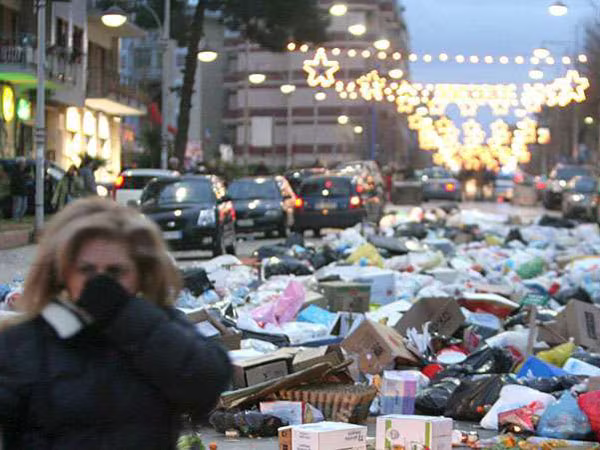 Khủng hoảng... rác thải ảnh 1