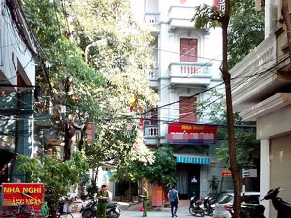 Vụ 9 học sinh tụ tập trong nhà nghỉ: Không có chuyện bị xâm hại tình dục và "chơi đá" ảnh 1