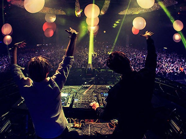 Nghệ sỹ EDM thế giới "đổ bộ" Việt Nam ảnh 1 Nghệ sỹ EDM thế giới "đổ bộ" Việt Nam ảnh 1