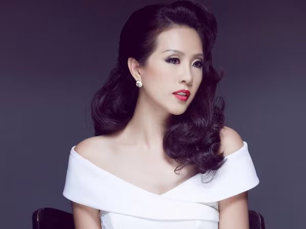 Hoa hậu Thu Hoài trở thành Giám đốc quốc gia Mrs Universe Việt Nam ảnh 1 Hoa hậu Thu Hoài trở thành Giám đốc quốc gia Mrs Universe Việt Nam ảnh 1