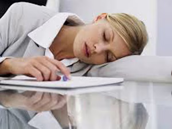 Ngủ trưa nhiều hại tim ảnh 1