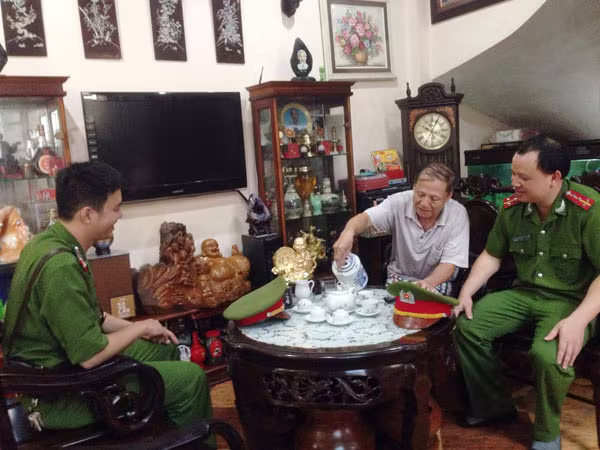 Cứ dân gọi, dân báo là phải có mặt ảnh 1