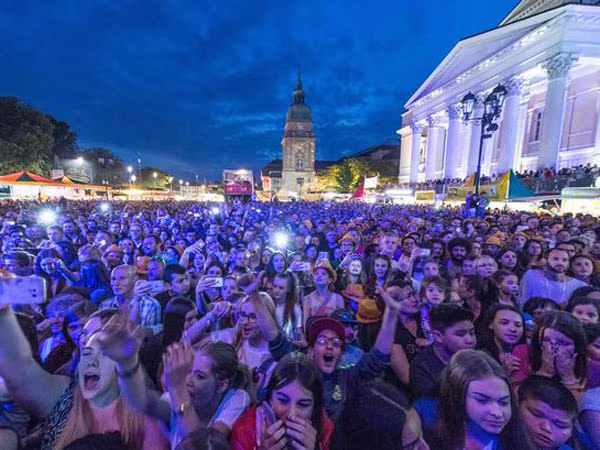 Phát hoảng khi 18 phụ nữ tại Đức lại bị tấn công tình dục ảnh 1