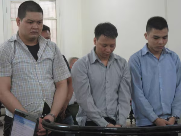 Truy sát người vô cớ vì thói côn đồ ảnh 1 Truy sát người vô cớ vì thói côn đồ ảnh 1