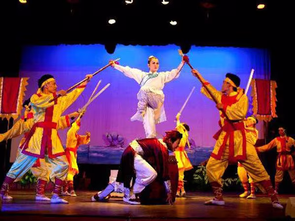 Xã hội hóa không phải là bỏ rơi nghệ sĩ ảnh 1