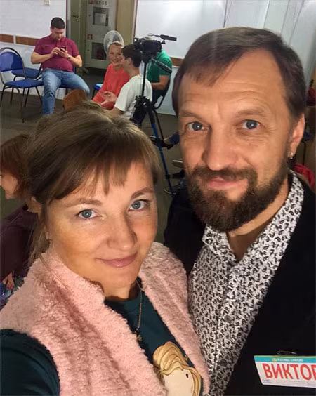 Ám ảnh học làm giàu, bế con lao vào đoàn tàu tự tử ảnh 1 Ám ảnh học làm giàu, bế con lao vào đoàn tàu tự tử ảnh 1