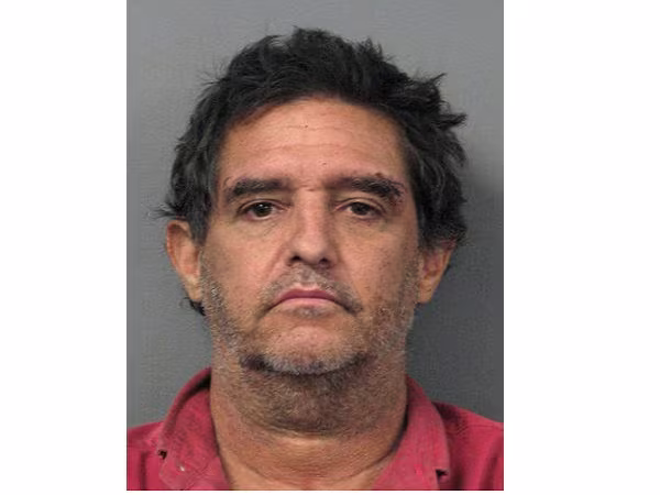 Bị bắt vì liên tục thủ dâm nơi công cộng ảnh 1