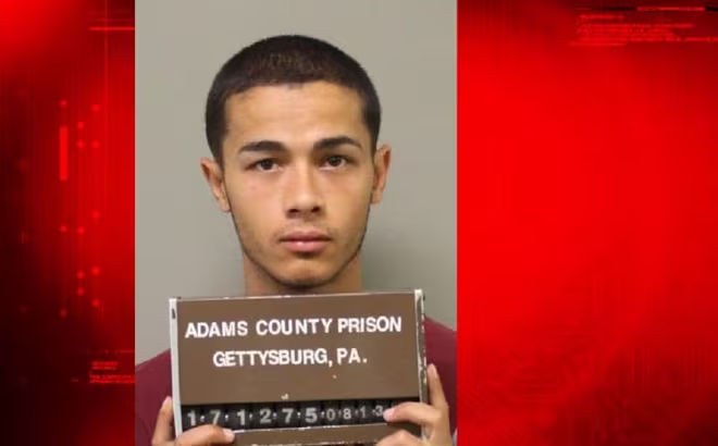 Gạ tình không được, quay ra hành hung, cướp tài sản  ảnh 1