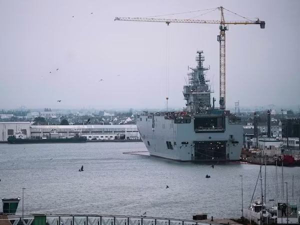 Moscow chấp nhận mọi kịch bản cho tàu sân bay trực thăng Mistral ảnh 1