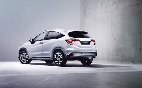 Honda HR-V 2015: Rộng rãi và tiện lợi ảnh 4 Honda HR-V 2015: Rộng rãi và tiện lợi ảnh 4