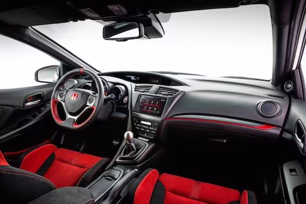 Honda Civic Type R 2015: Kiểu dáng thể thao, động cơ mạnh mẽ ảnh 2