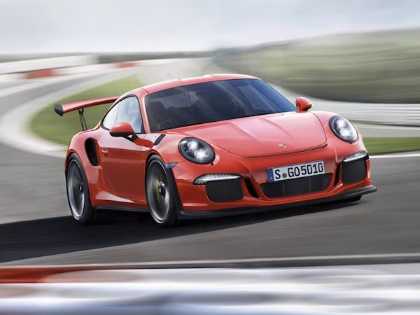 Porsche 911 GT3 RS: Giảm trọng lượng, tăng sức mạnh ảnh 4 Porsche 911 GT3 RS: Giảm trọng lượng, tăng sức mạnh ảnh 4