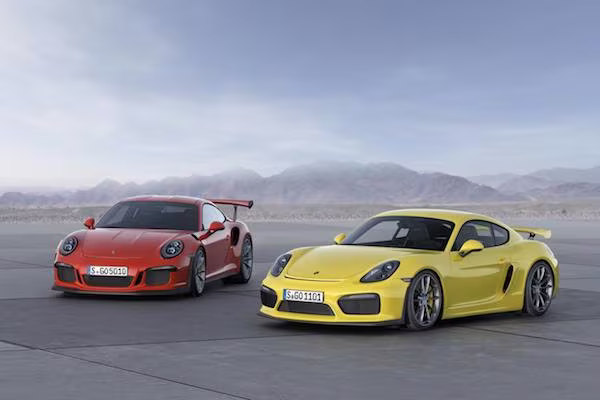 Porsche 911 GT3 RS: Giảm trọng lượng, tăng sức mạnh ảnh 5 Porsche 911 GT3 RS: Giảm trọng lượng, tăng sức mạnh ảnh 5