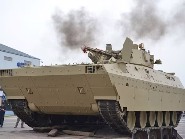 Xe bọc thép mới của Trung Quốc có thiết kế “Tây” hơn ảnh 1