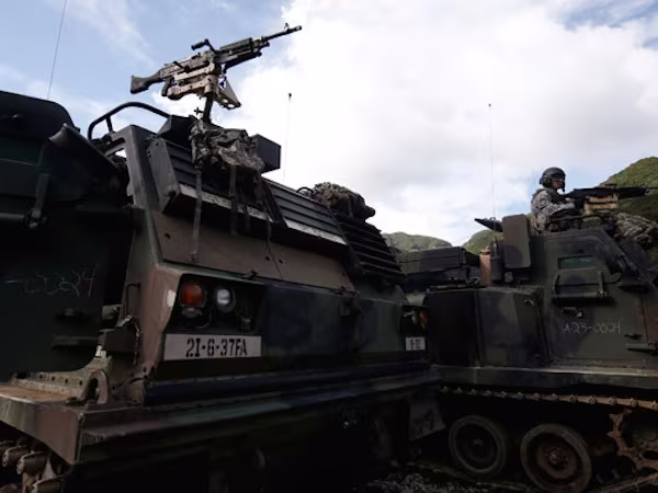 Mỹ điều thêm 400 lính cùng trọng pháo đến Hàn Quốc ảnh 1 Mỹ điều thêm 400 lính cùng trọng pháo đến Hàn Quốc ảnh 1