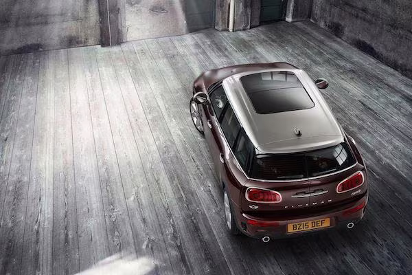 MINI Clubman mới xuất hiện với kiểu dáng hiện đại, phá cách ảnh 5 MINI Clubman mới xuất hiện với kiểu dáng hiện đại, phá cách ảnh 5