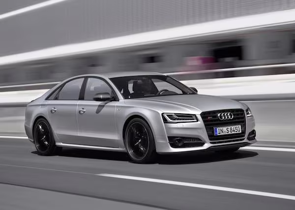 Audi S8 Plus mới: Mạnh mẽ và cao cấp ảnh 5 Audi S8 Plus mới: Mạnh mẽ và cao cấp ảnh 5