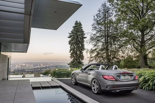 Chiêm ngưỡng ảnh đẹp long lanh của Mercedes SLC 2017 mui trần ảnh 6 Chiêm ngưỡng ảnh đẹp long lanh của Mercedes SLC 2017 mui trần ảnh 6