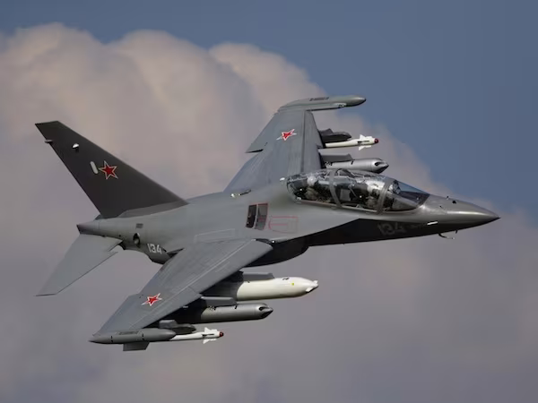 Nga bán máy bay huấn luyện Yak-130 cho Myanmar ảnh 1 Nga bán máy bay huấn luyện Yak-130 cho Myanmar ảnh 1