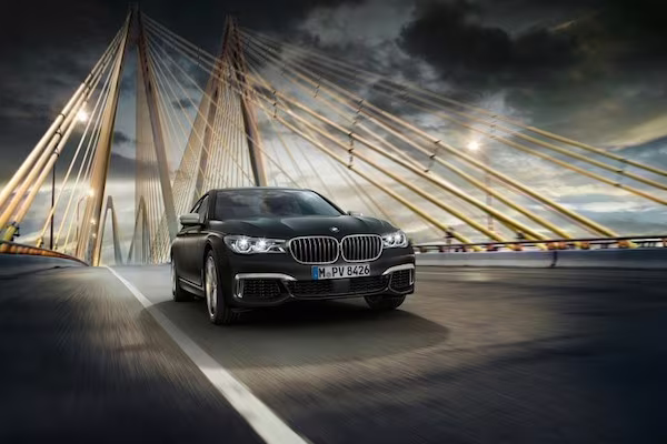 BMW M760i xDrive 2017 siêu sang trọng chính thức xuất hiện ảnh 5