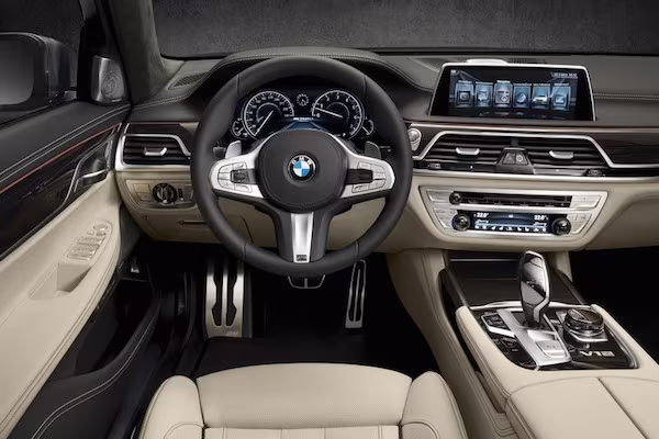 BMW M760i xDrive 2017 siêu sang trọng chính thức xuất hiện ảnh 2
