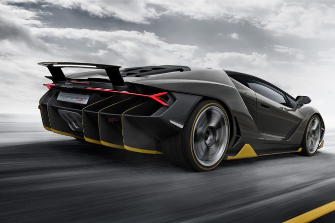 Lamborghini Centenario chính thức xuất hiện với giá bán 1,9 triệu USD ảnh 6 Lamborghini Centenario chính thức xuất hiện với giá bán 1,9 triệu USD ảnh 6