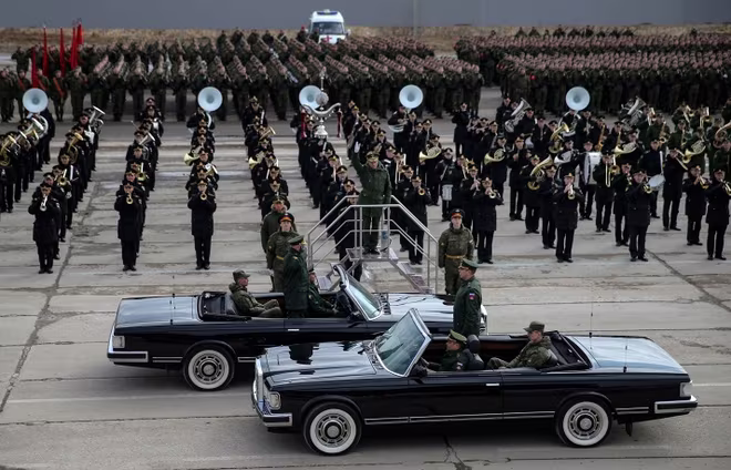 Ảnh, video quân đội Nga ráo riết chuẩn bị cho duyệt binh "Ngày Chiến thắng" ảnh 7