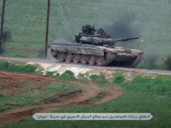 Phiến quân có cả xe tăng T-90 tấn công quân chính phủ Syria ở Hama ảnh 1 Phiến quân có cả xe tăng T-90 tấn công quân chính phủ Syria ở Hama ảnh 1