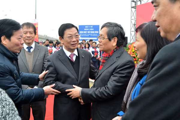 Gắn biển 3 tuyến đường mang tên danh nhân Võ Chí Công, Võ Văn Kiệt và Đại tướng Võ Nguyên Giáp ảnh 8 Gắn biển 3 tuyến đường mang tên danh nhân Võ Chí Công, Võ Văn Kiệt và Đại tướng Võ Nguyên Giáp ảnh 8