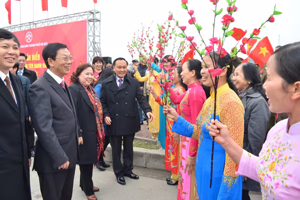 Gắn biển 3 tuyến đường mang tên danh nhân Võ Chí Công, Võ Văn Kiệt và Đại tướng Võ Nguyên Giáp ảnh 9 Gắn biển 3 tuyến đường mang tên danh nhân Võ Chí Công, Võ Văn Kiệt và Đại tướng Võ Nguyên Giáp ảnh 9