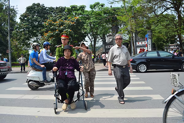 Việc làm bình dị tôn vẻ đẹp người Công an Thủ đô ảnh 2 Việc làm bình dị tôn vẻ đẹp người Công an Thủ đô ảnh 2