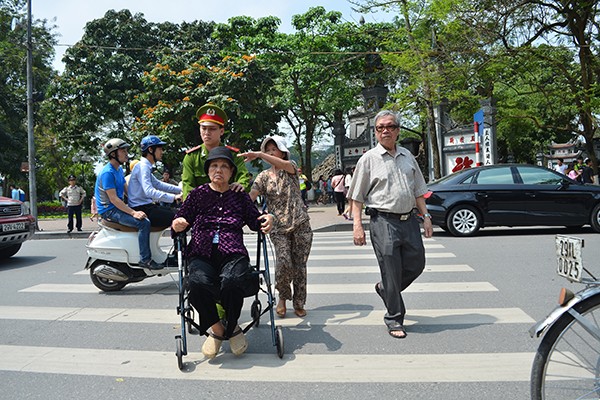 Việc làm bình dị tôn vẻ đẹp người Công an Thủ đô ảnh 2 Việc làm bình dị tôn vẻ đẹp người Công an Thủ đô ảnh 2
