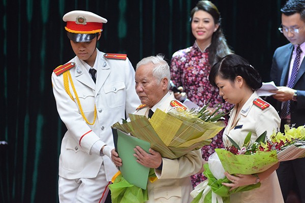 Cuộc hội ngộ của những người lính viết nên bản anh hùng ca vang mãi ảnh 14 Cuộc hội ngộ của những người lính viết nên bản anh hùng ca vang mãi ảnh 14