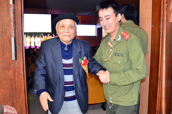 Cuộc hội ngộ của những người lính viết nên bản anh hùng ca vang mãi ảnh 12 Cuộc hội ngộ của những người lính viết nên bản anh hùng ca vang mãi ảnh 12