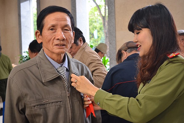 Cuộc hội ngộ của những người lính viết nên bản anh hùng ca vang mãi ảnh 9 Cuộc hội ngộ của những người lính viết nên bản anh hùng ca vang mãi ảnh 9