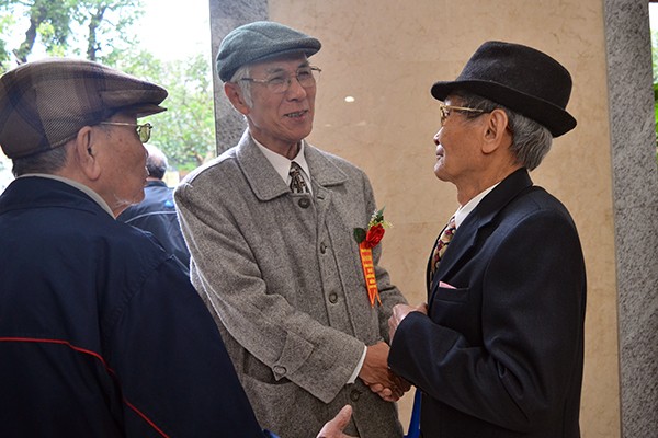 Cuộc hội ngộ của những người lính viết nên bản anh hùng ca vang mãi ảnh 6 Cuộc hội ngộ của những người lính viết nên bản anh hùng ca vang mãi ảnh 6
