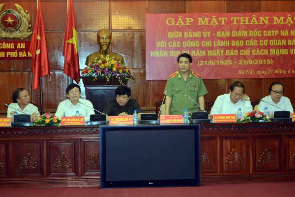 Chân tình buổi gặp mặt thân mật giữa CATP Hà Nội với lãnh đạo các cơ quan báo chí ảnh 2 Chân tình buổi gặp mặt thân mật giữa CATP Hà Nội với lãnh đạo các cơ quan báo chí ảnh 2