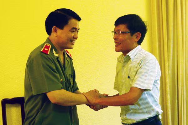 Chân tình buổi gặp mặt thân mật giữa CATP Hà Nội với lãnh đạo các cơ quan báo chí ảnh 3 Chân tình buổi gặp mặt thân mật giữa CATP Hà Nội với lãnh đạo các cơ quan báo chí ảnh 3