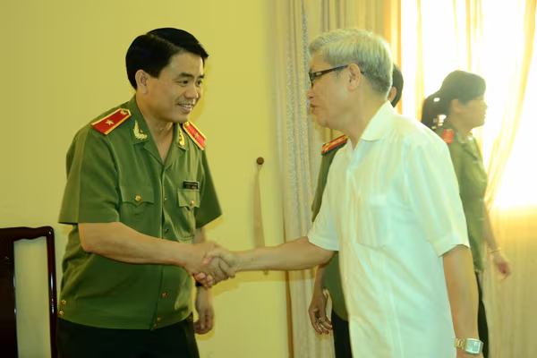 Chân tình buổi gặp mặt thân mật giữa CATP Hà Nội với lãnh đạo các cơ quan báo chí ảnh 4 Chân tình buổi gặp mặt thân mật giữa CATP Hà Nội với lãnh đạo các cơ quan báo chí ảnh 4